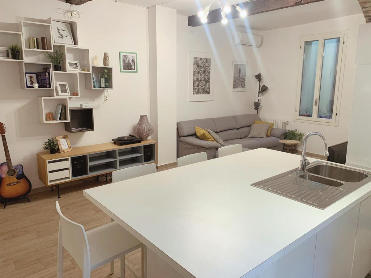 Premium Apartment In The City Center - Via Orfeo 12 Bologna Exteriör bild